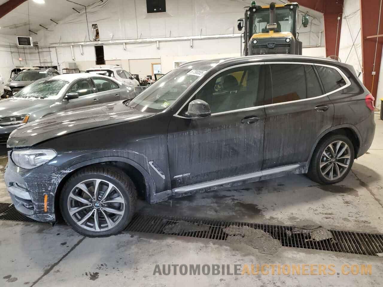 5UXTR9C57JLD61984 BMW X3 2018