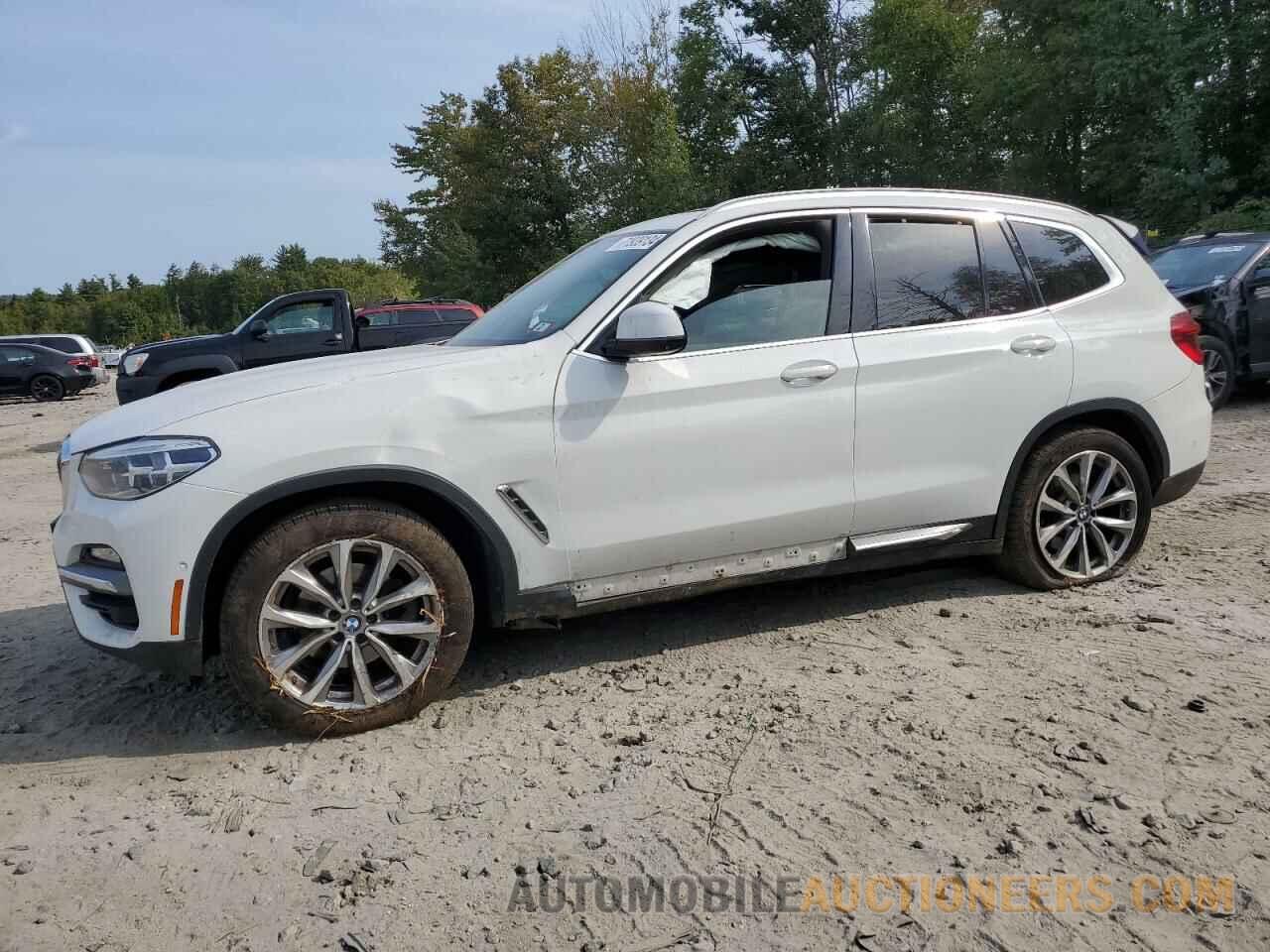 5UXTR9C57JLD67493 BMW X3 2018