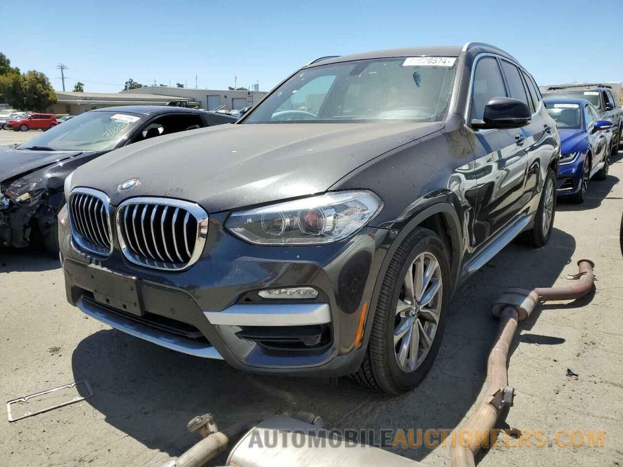 5UXTR9C57JLD68398 BMW X3 2018