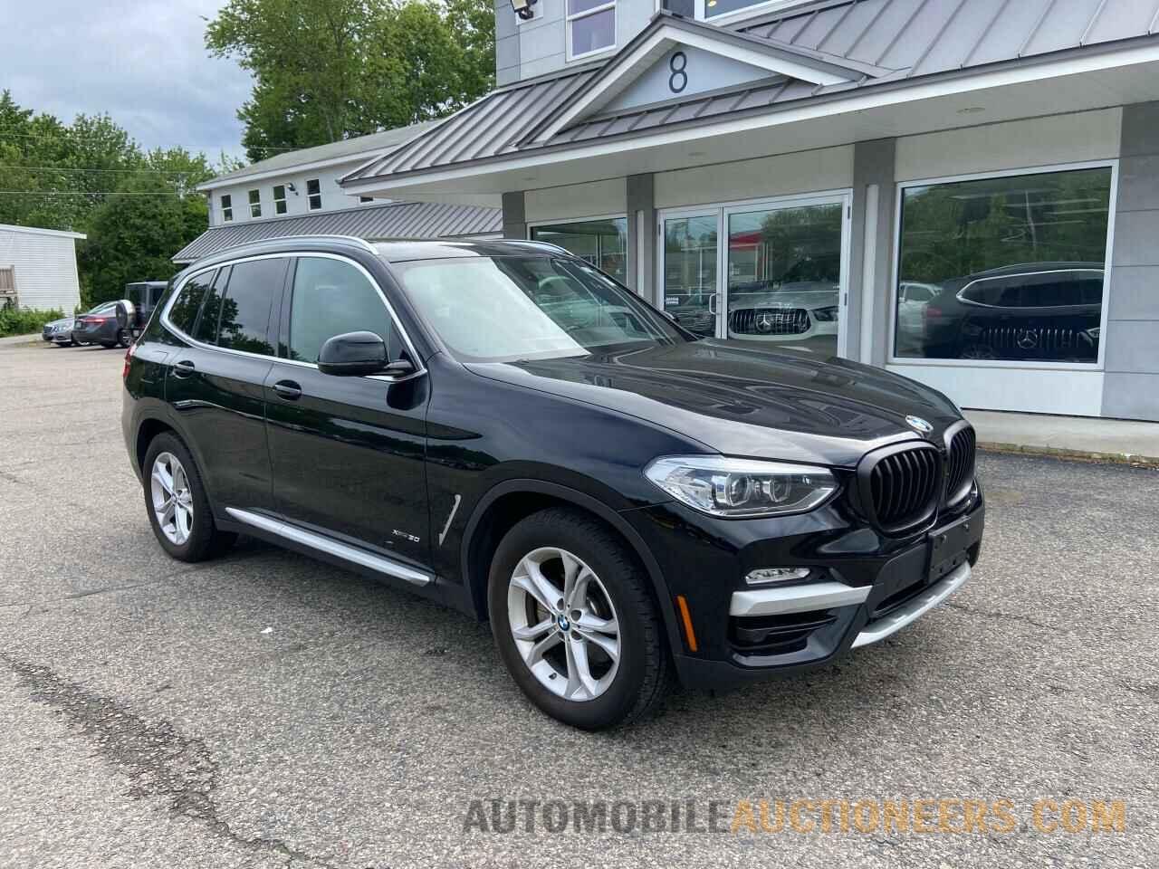 5UXTR9C58JLC77740 BMW X3 2018