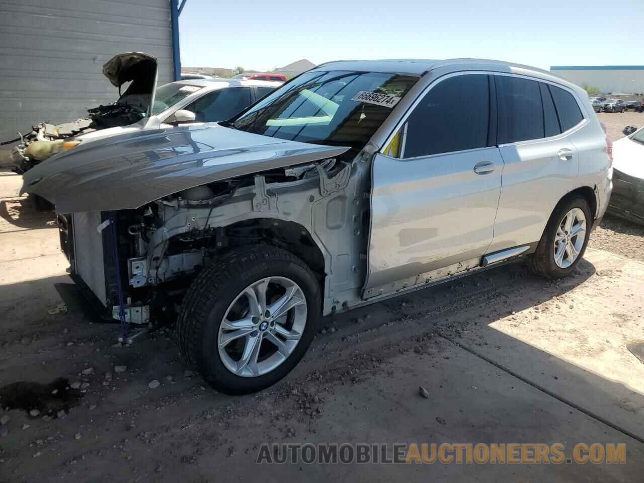 5UXTR9C58JLC82646 BMW X3 2018