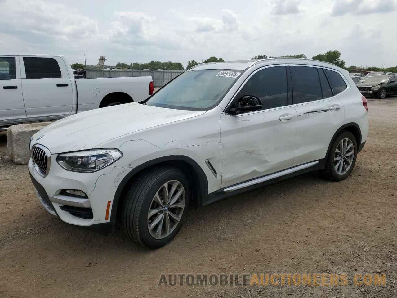 5UXTR9C58JLD68796 BMW X3 2018