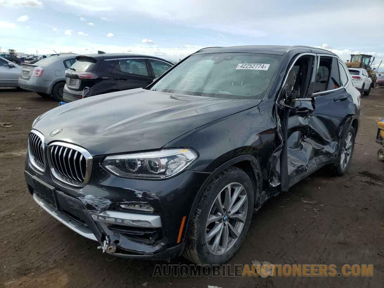 5UXTR9C58JLD69351 BMW X3 2018