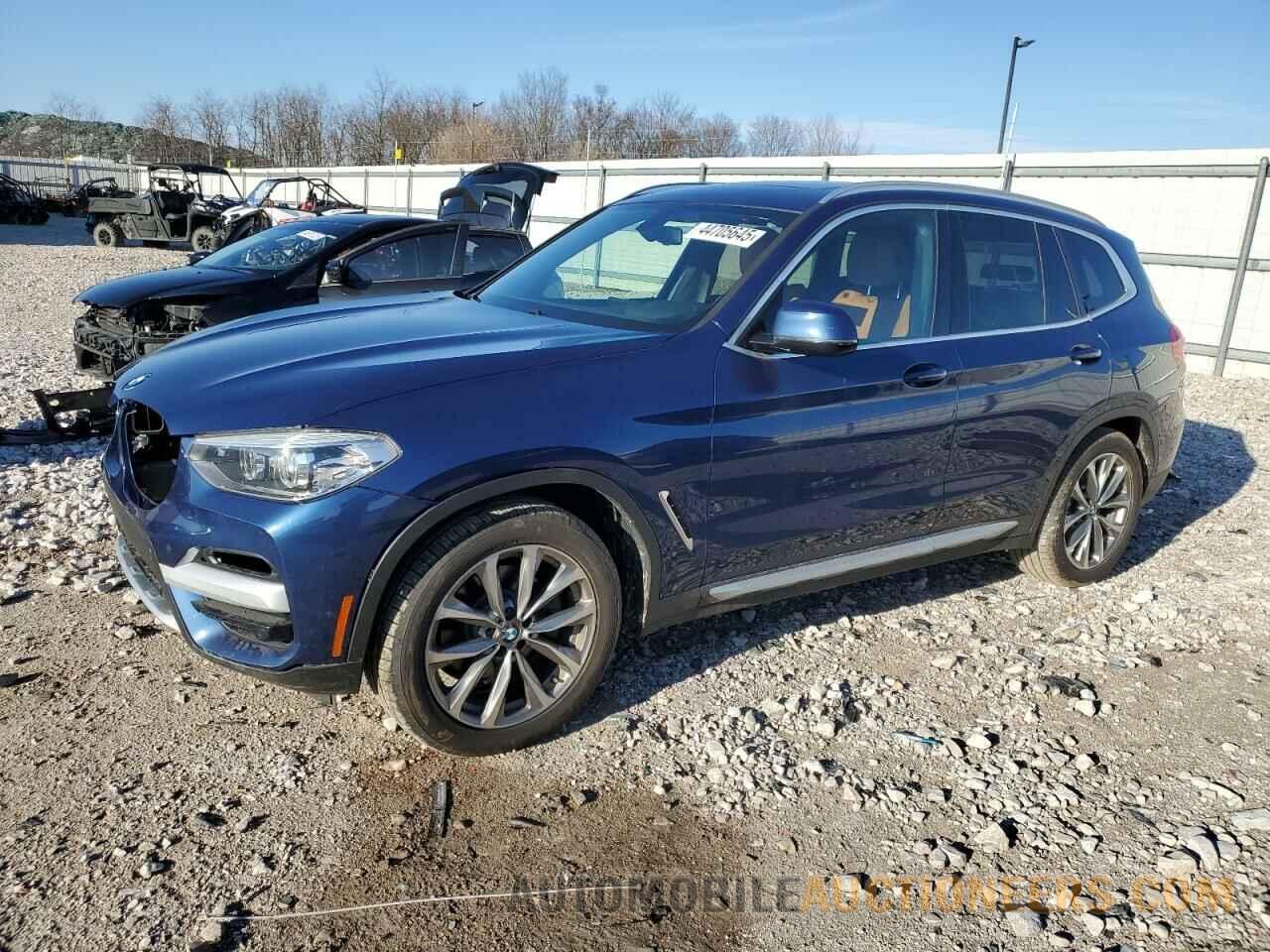 5UXTR9C58JLD71598 BMW X3 2018