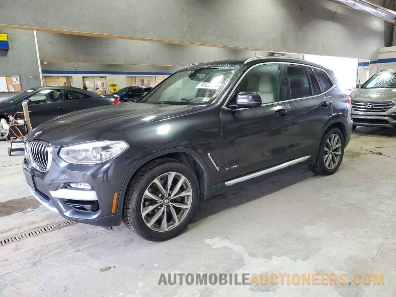 5UXTR9C59JLD57399 BMW X3 2018