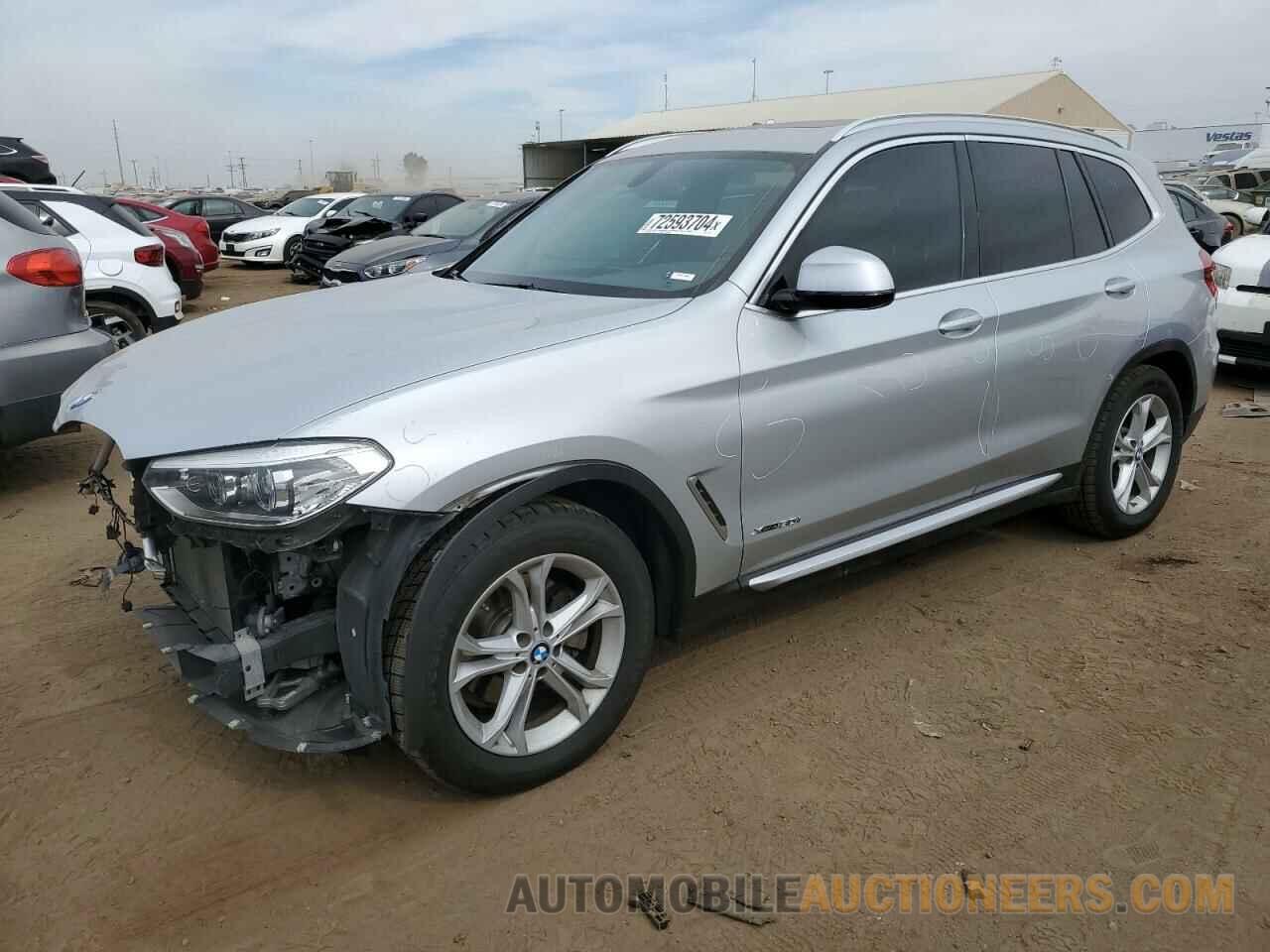 5UXTR9C5XJLC72992 BMW X3 2018