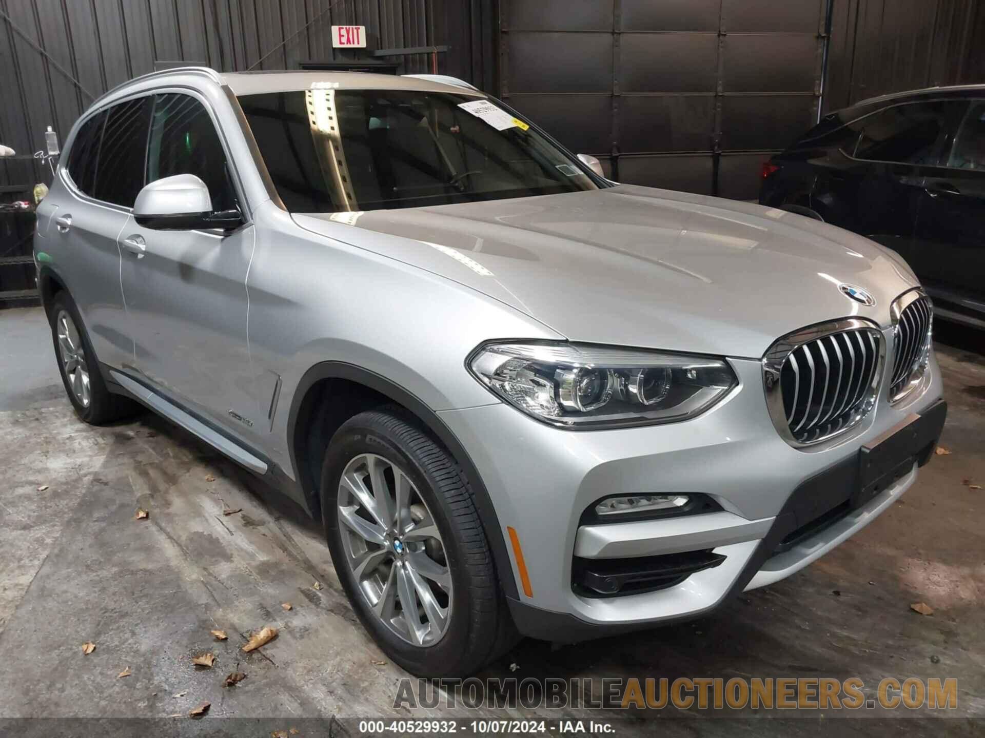 5UXTR9C5XJLC82552 BMW X3 2018