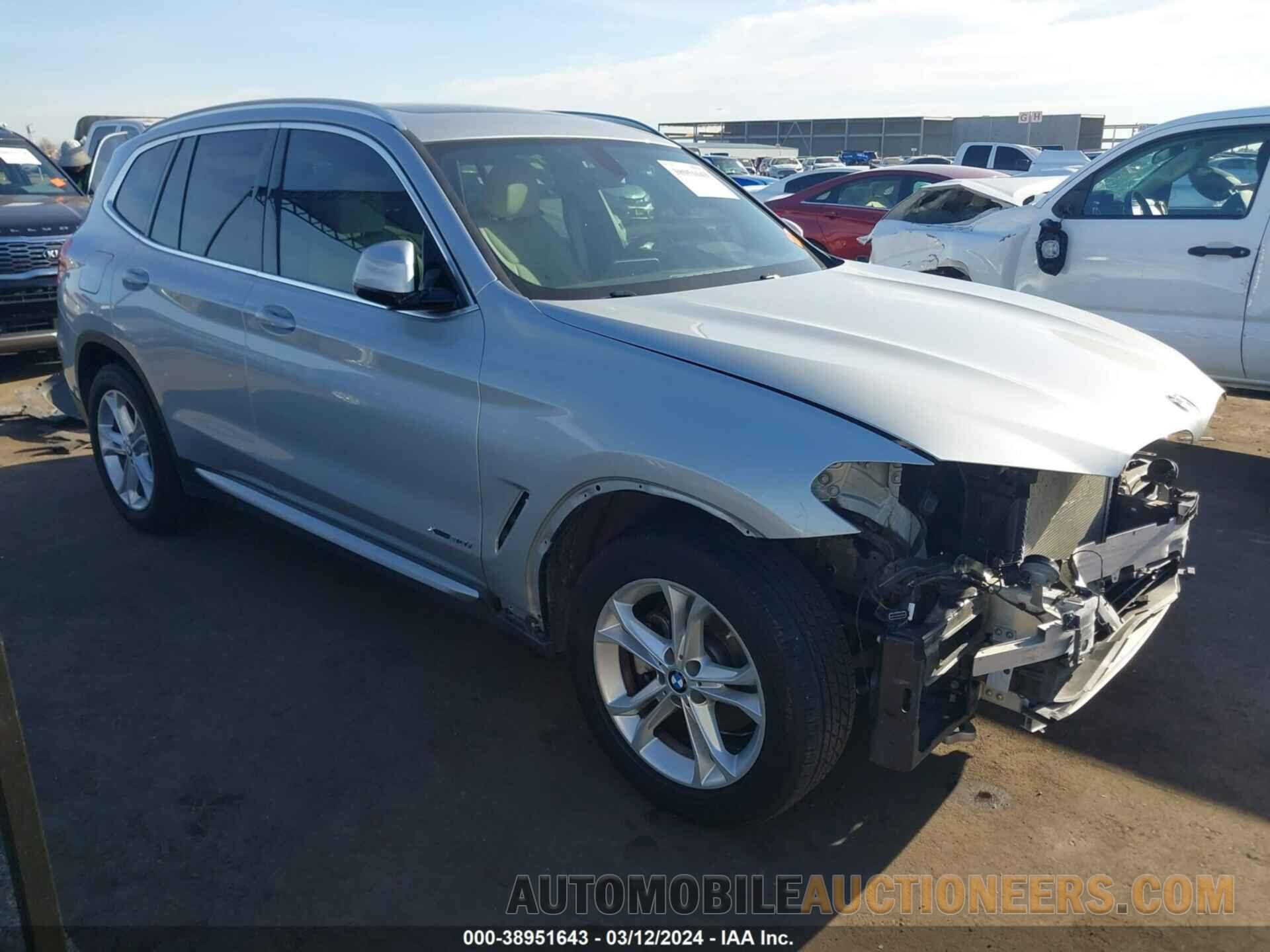 5UXTR9C5XJLC82678 BMW X3 2018