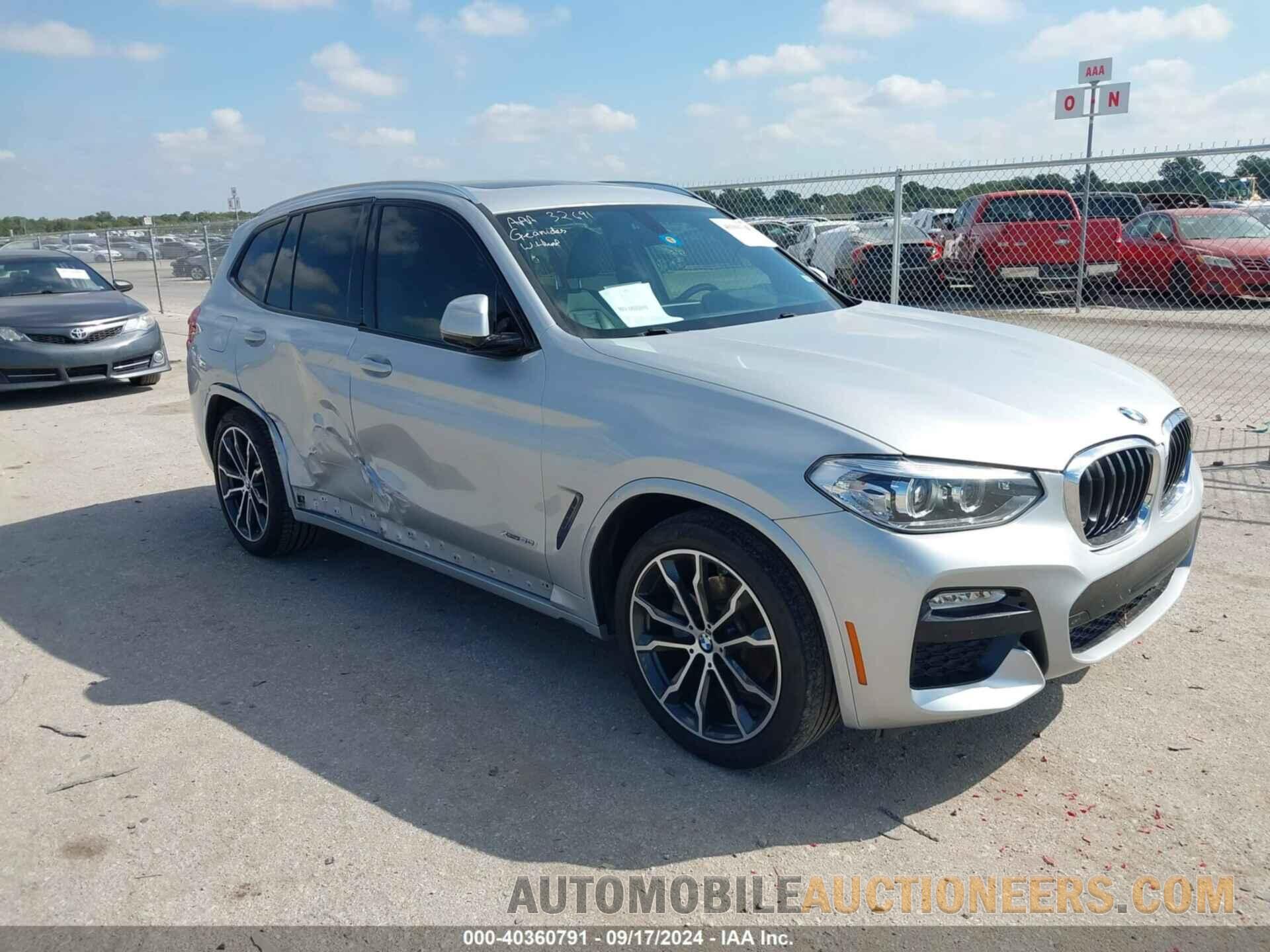 5UXTR9C5XJLC83376 BMW X3 2018