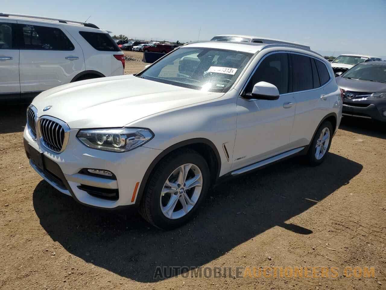 5UXTR9C5XJLD60764 BMW X3 2018