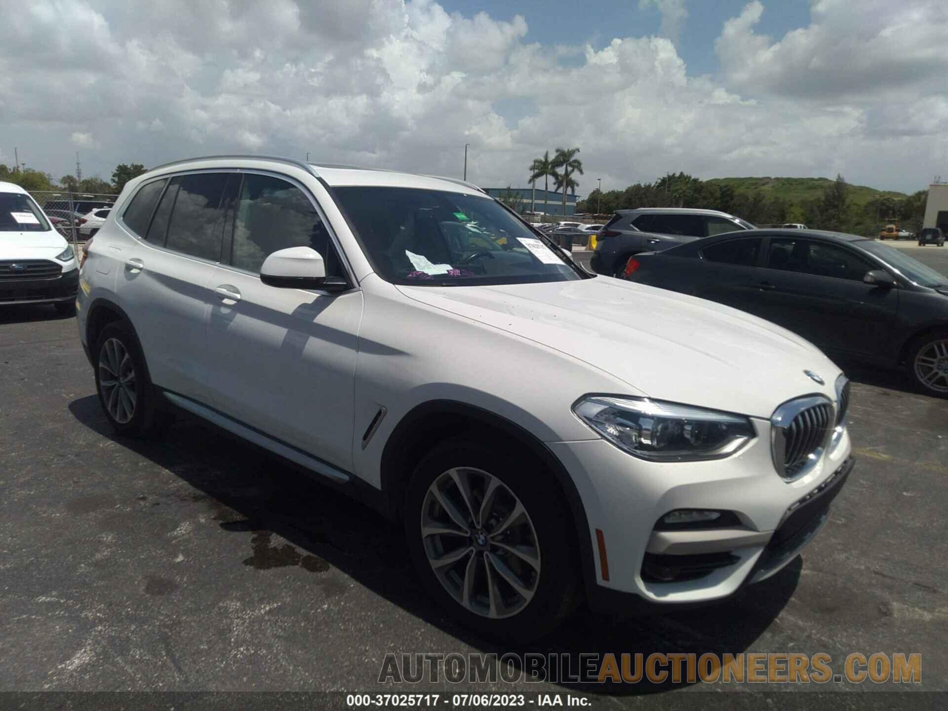 5UXTR9C5XJLD61297 BMW X3 2018