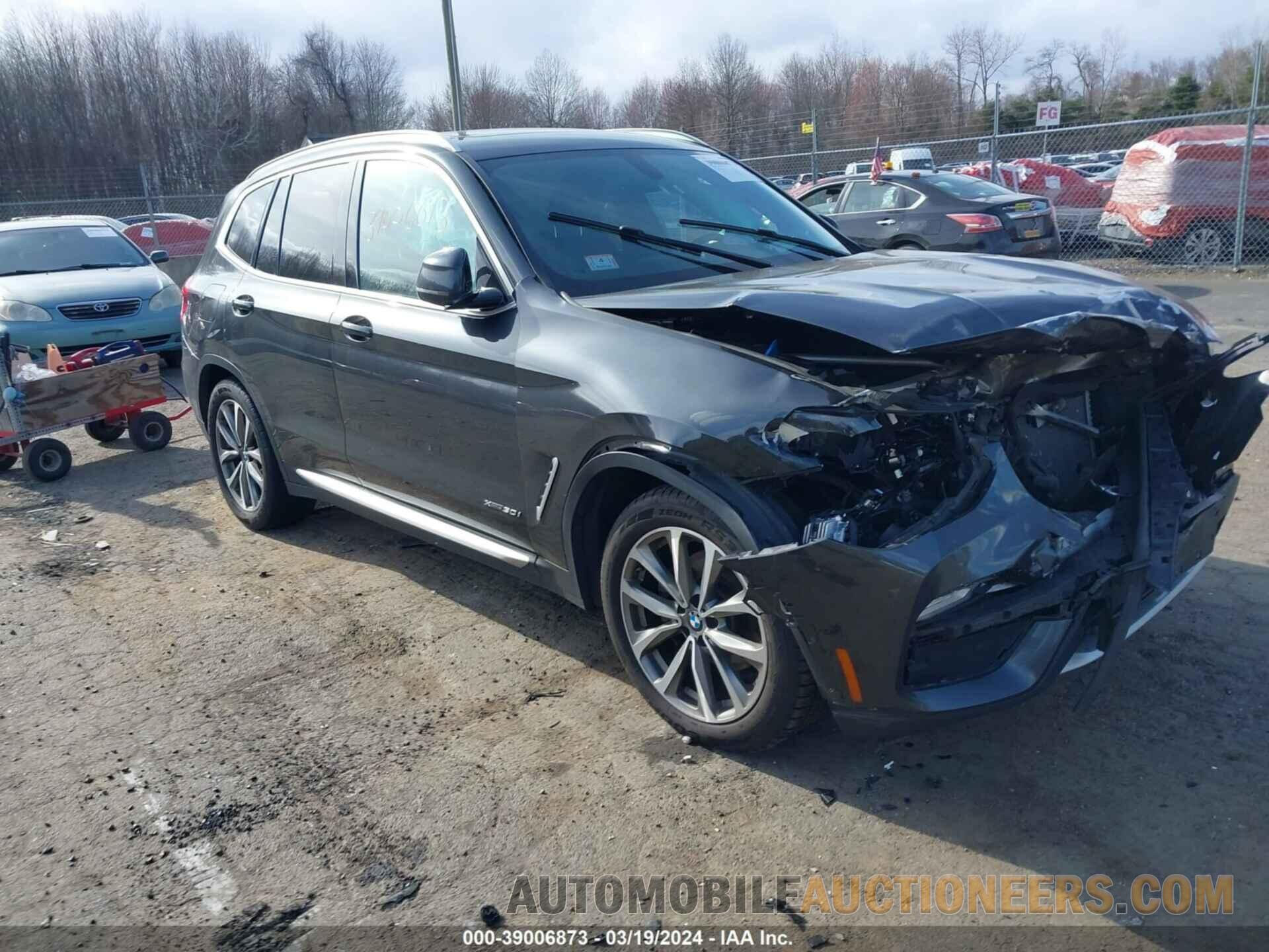 5UXTR9C5XJLD61977 BMW X3 2018