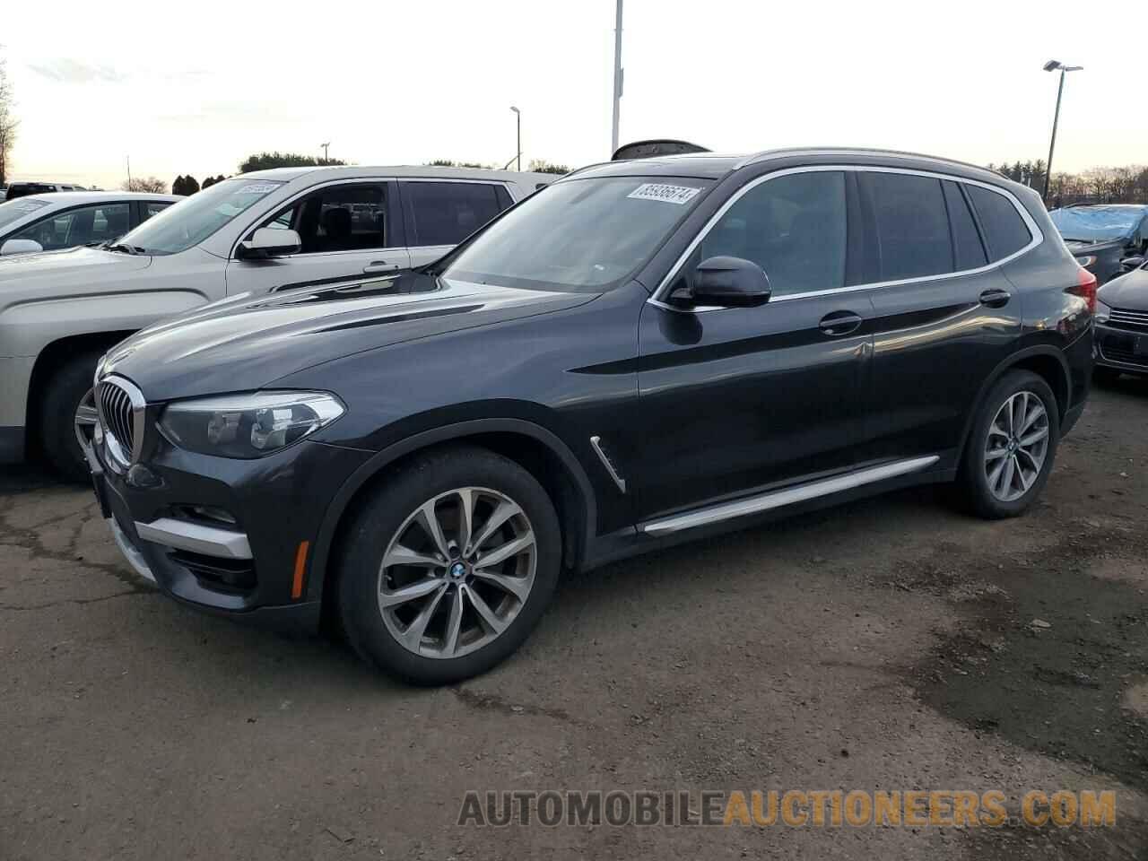 5UXTR9C5XJLD66256 BMW X3 2018