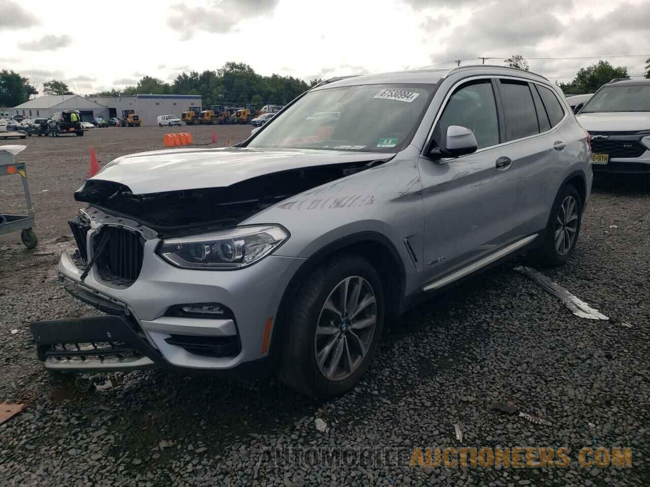 5UXTR9C5XJLD66466 BMW X3 2018