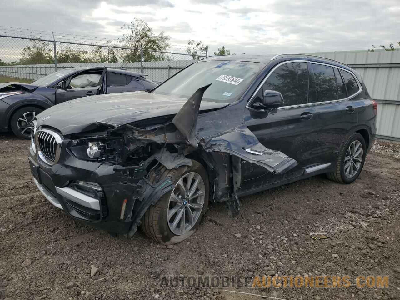 5UXTR9C5XKLE17207 BMW X3 2019