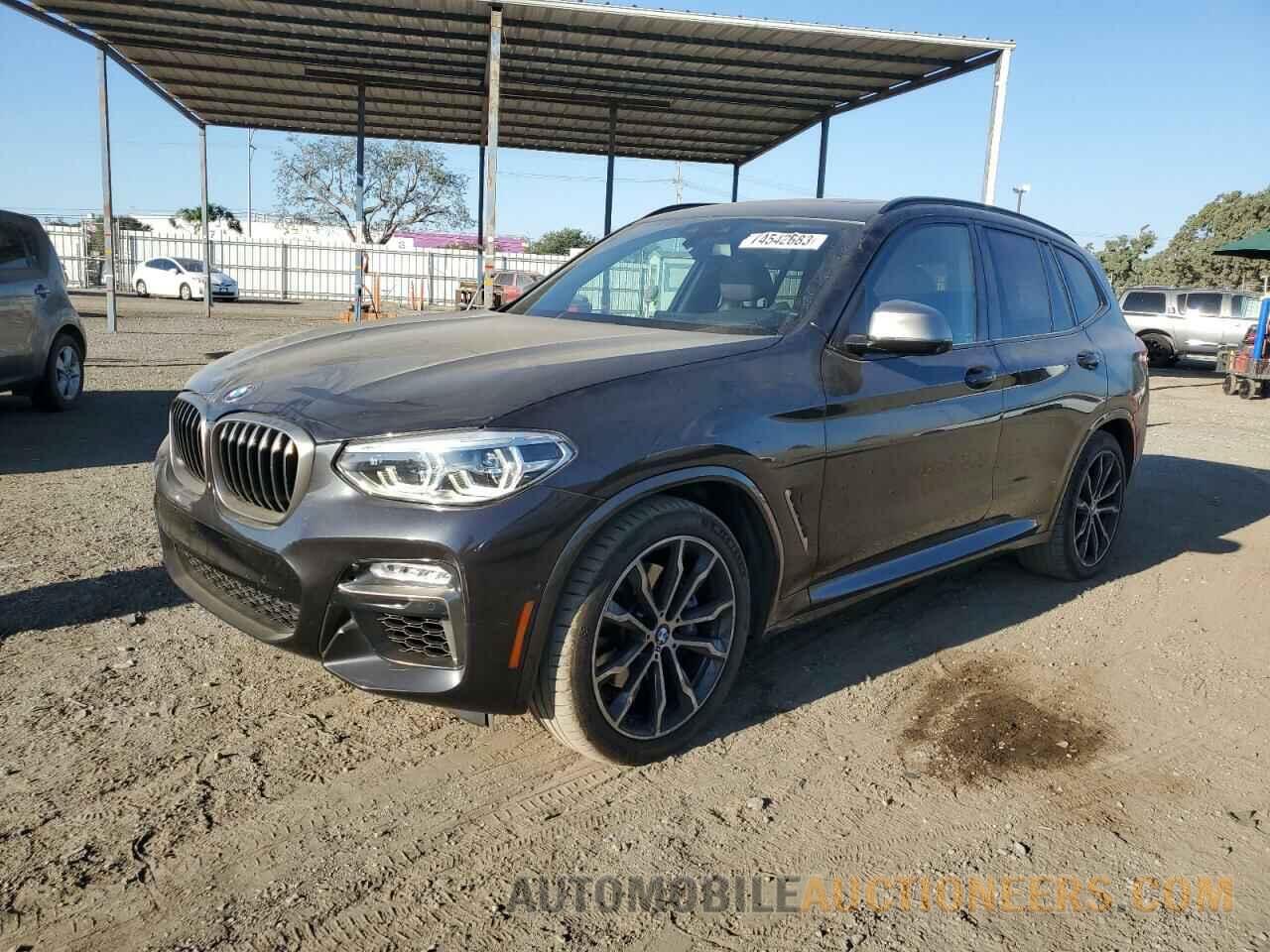 5UXTS3C56J0Y96949 BMW X3 2018