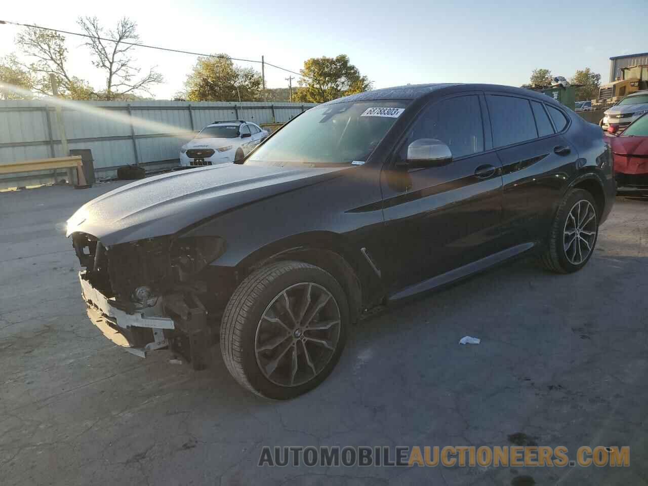 5UXUJ5C56KLA93452 BMW X4 2019