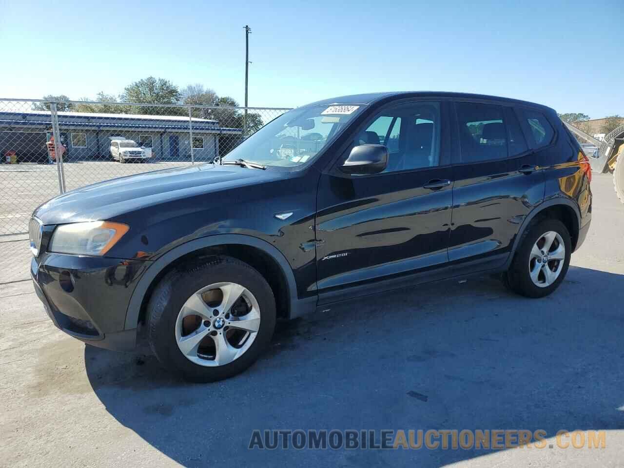 5UXWX5C52BL705361 BMW X3 2011