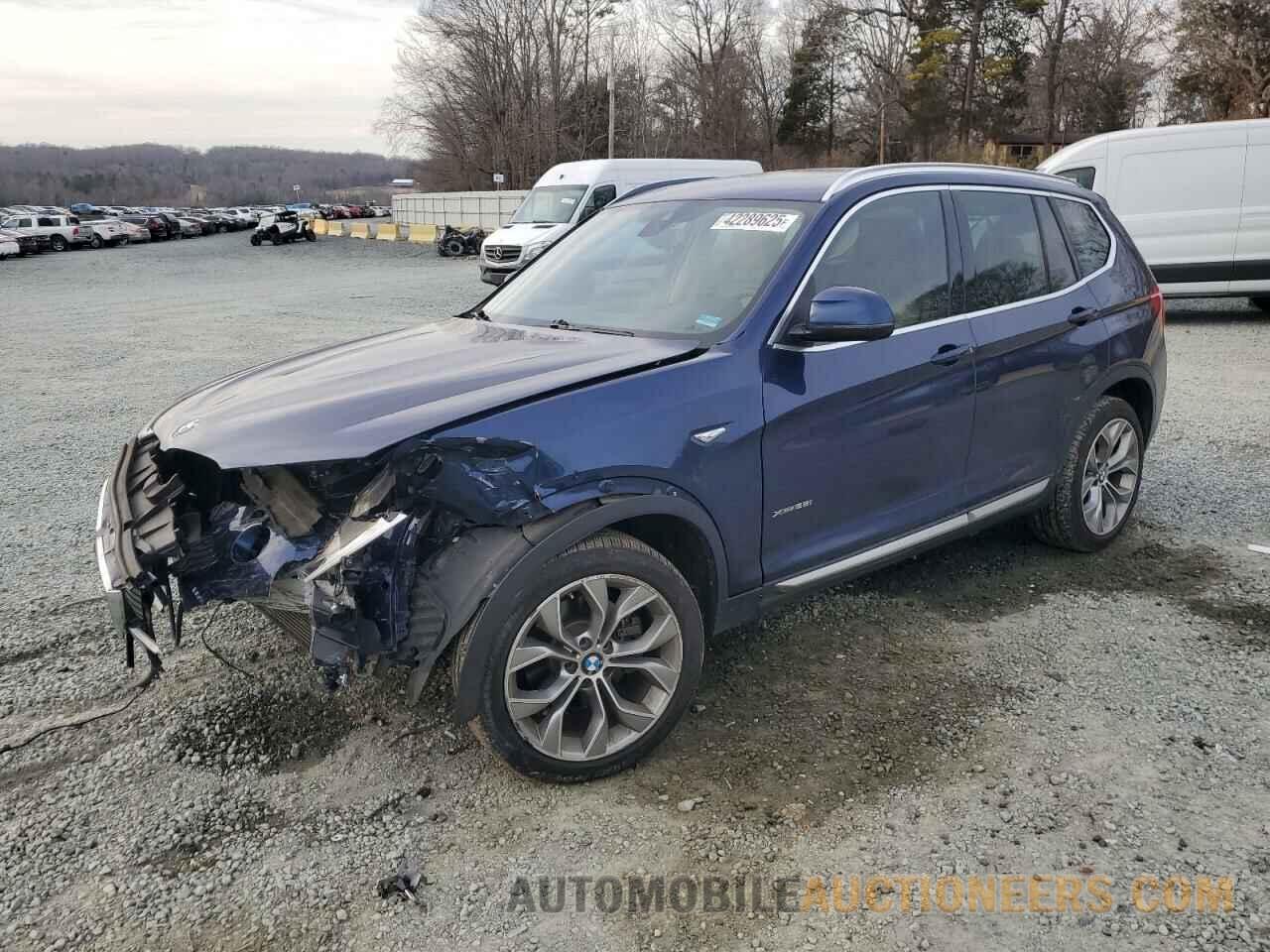 5UXWX9C38H0T20211 BMW X3 2017