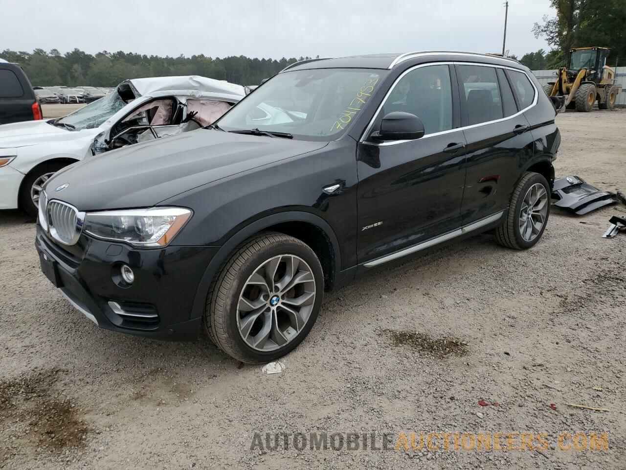 5UXWX9C3XH0T17214 BMW X3 2017