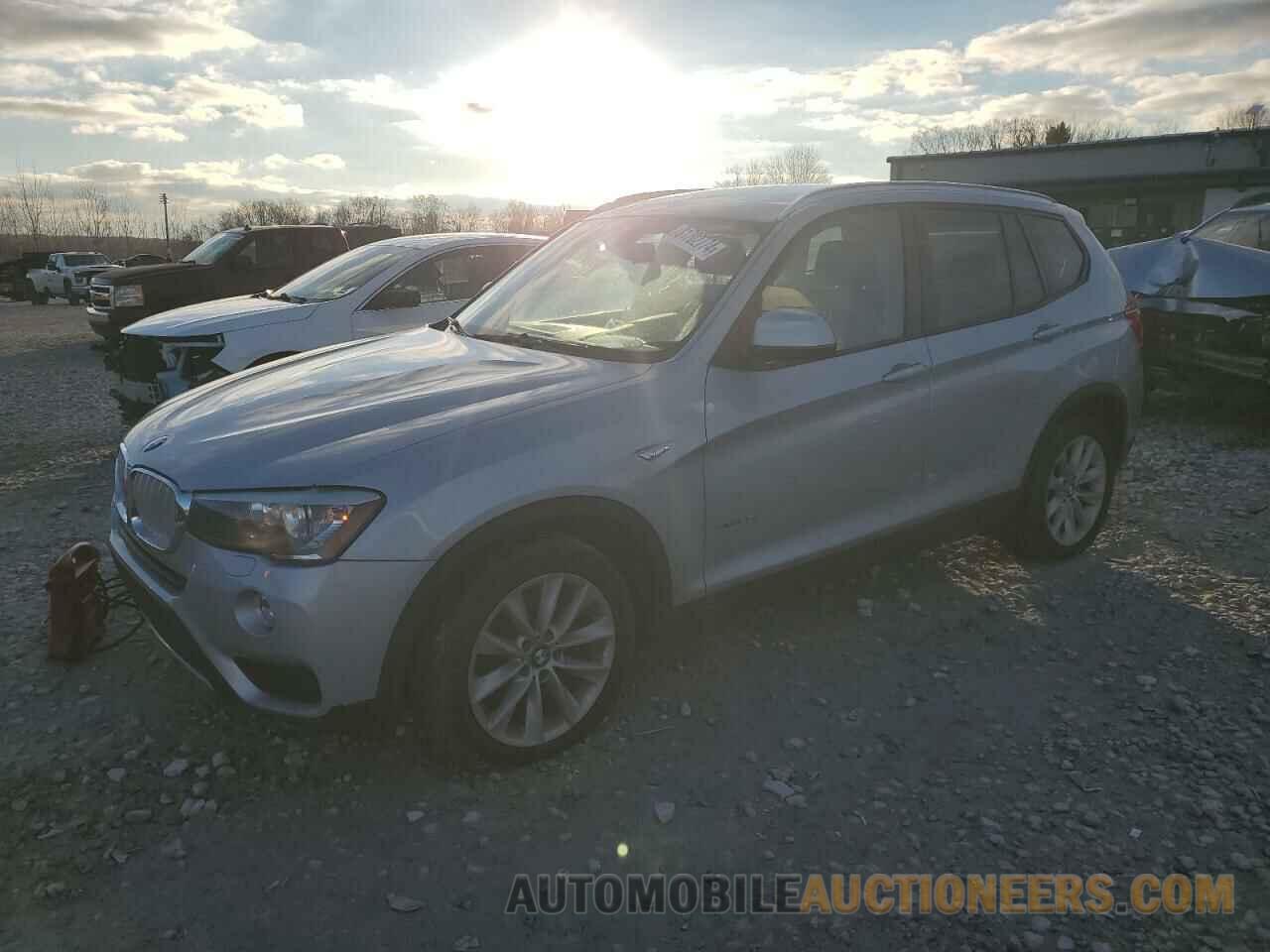 5UXWX9C50F0D46545 BMW X3 2015