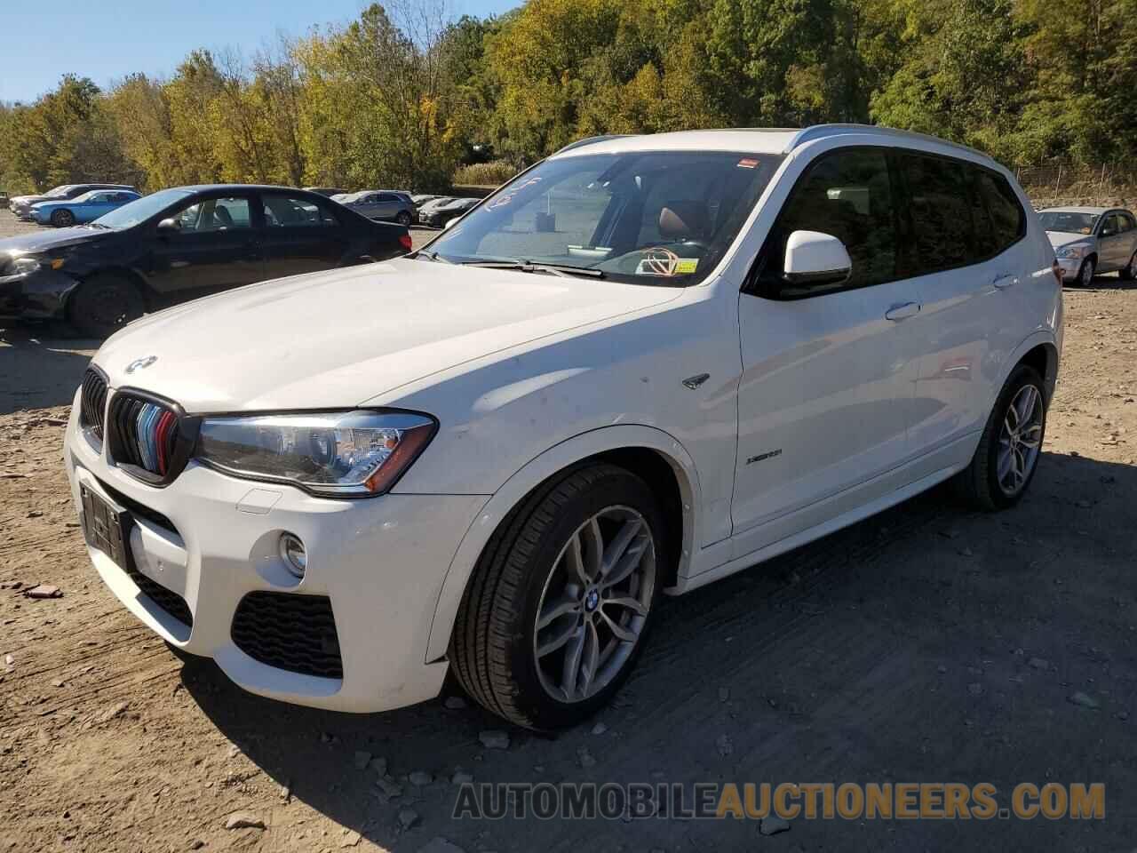 5UXWX9C50F0D47887 BMW X3 2015