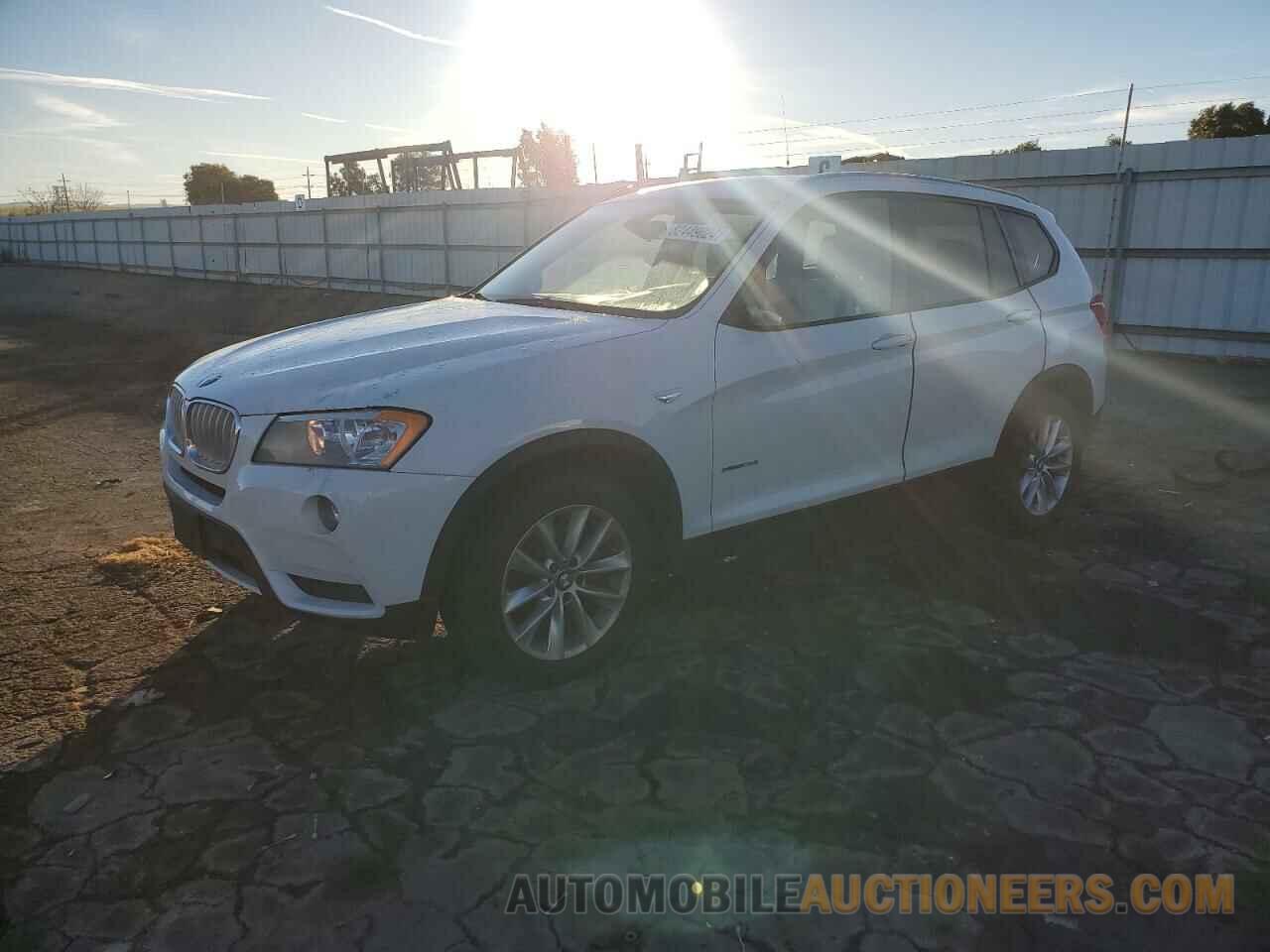 5UXWX9C51E0D33026 BMW X3 2014