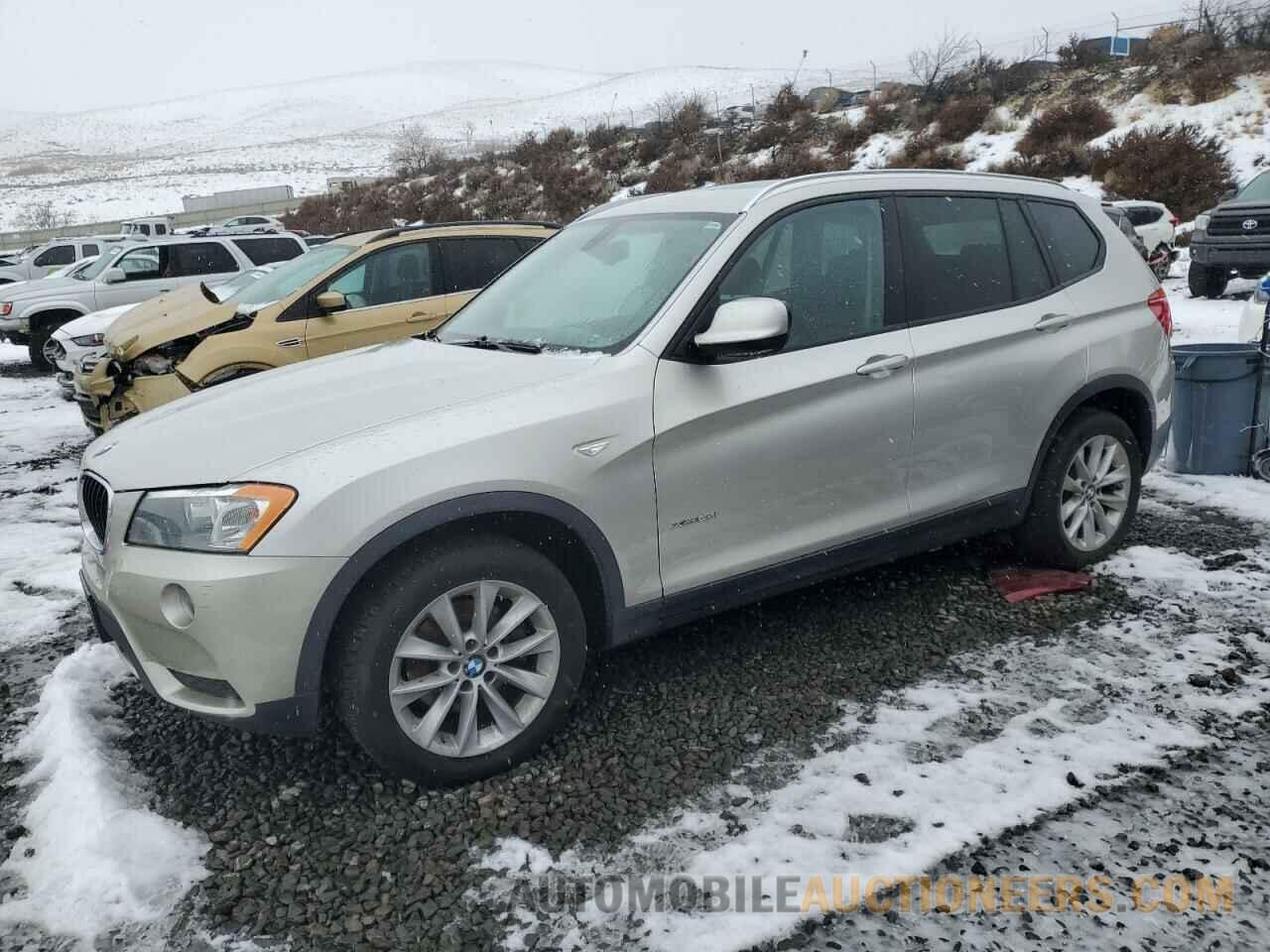 5UXWX9C52D0A08657 BMW X3 2013