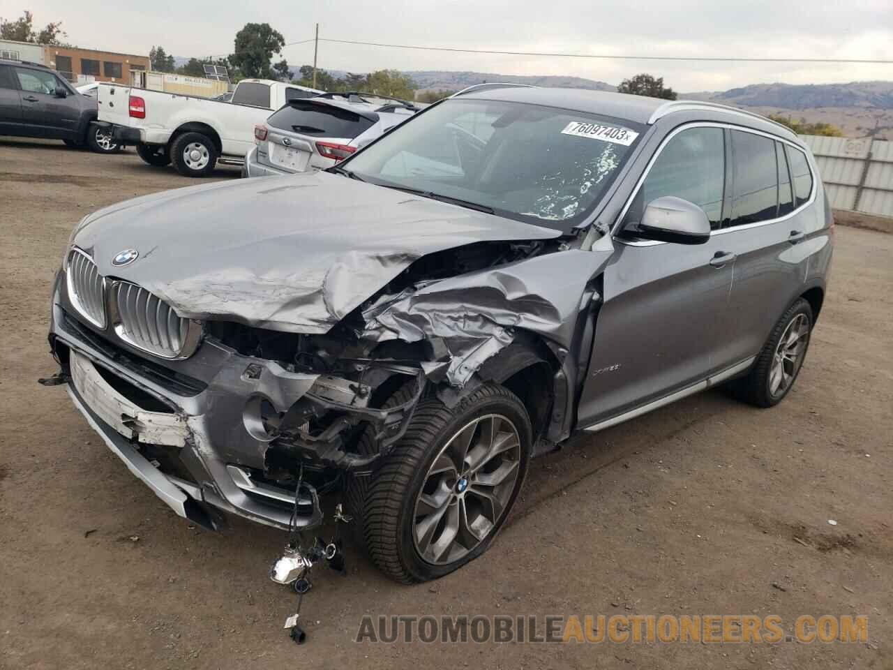 5UXWX9C53H0T15452 BMW X3 2017