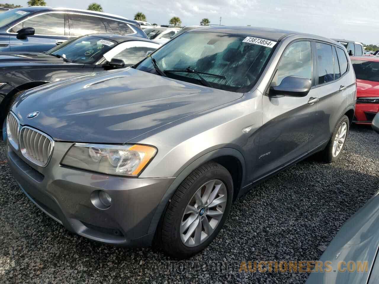 5UXWX9C57E0D38599 BMW X3 2014