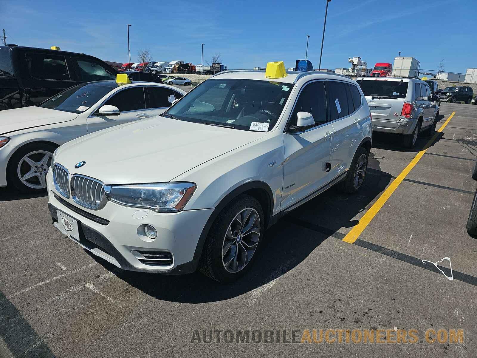 5UXWX9C59F0D47564 BMW X3 2015