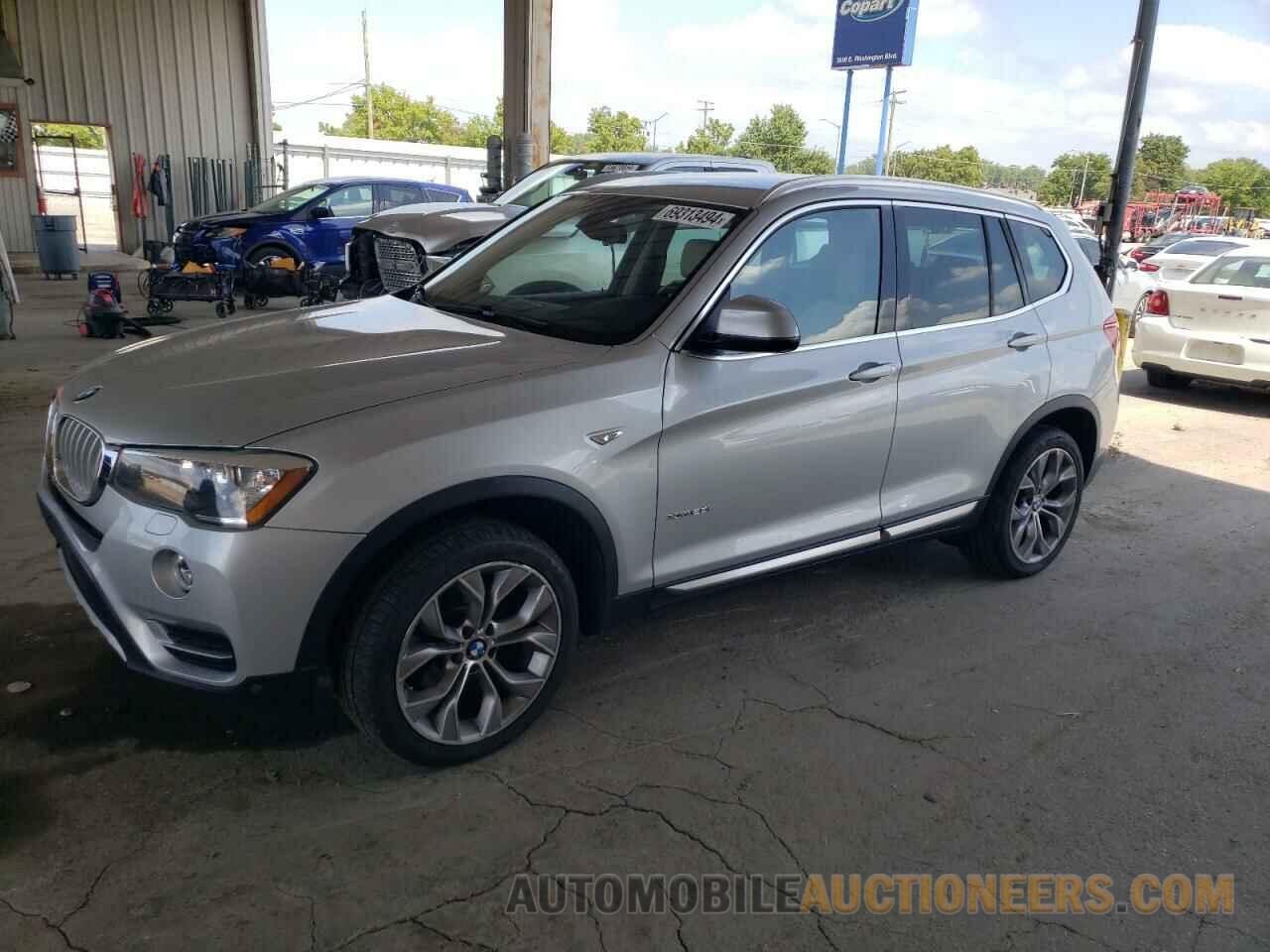 5UXWX9C5XH0T06845 BMW X3 2017