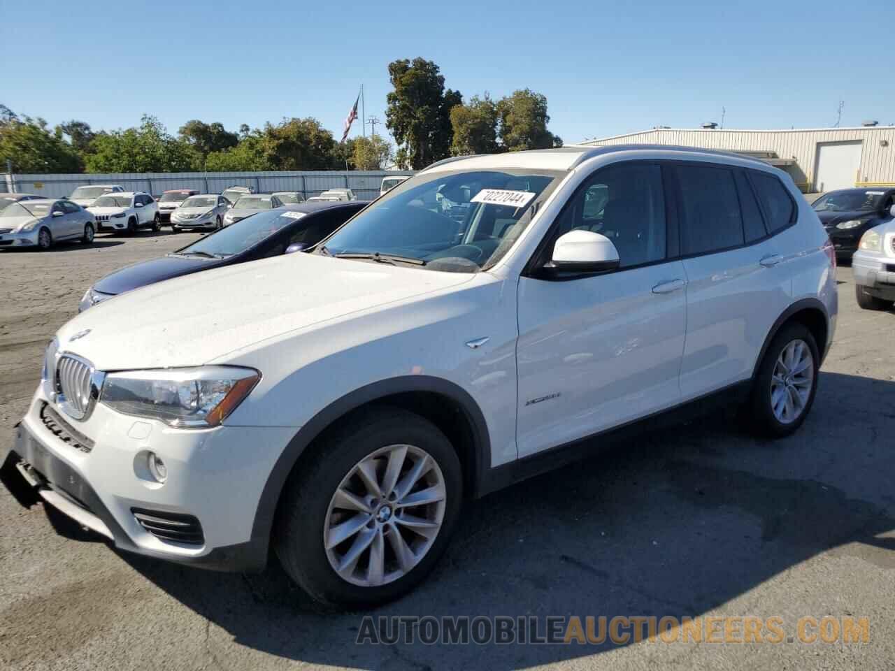 5UXWY3C59F0E95515 BMW X3 2015