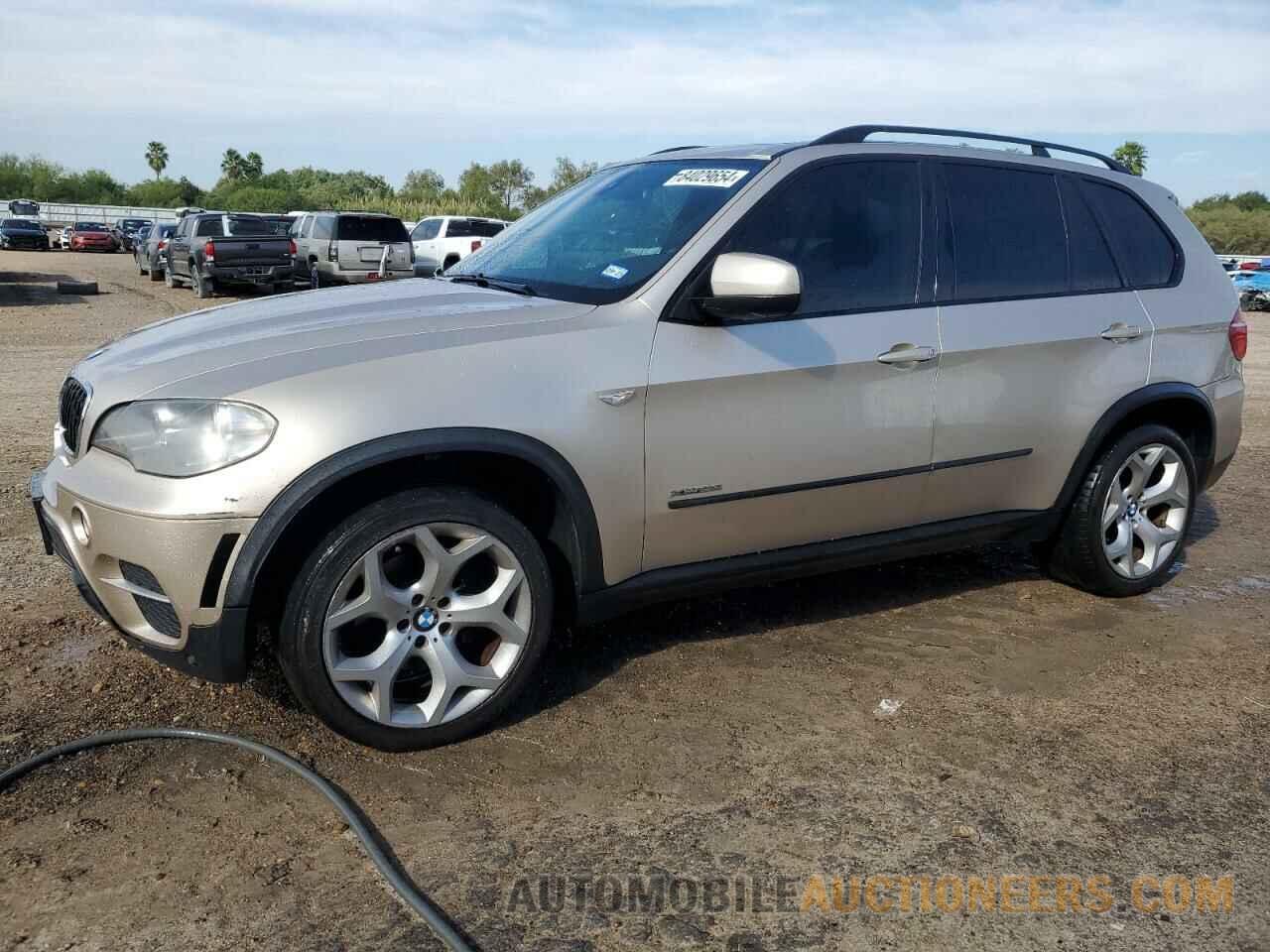 5UXZV4C50D0B18368 BMW X5 2013