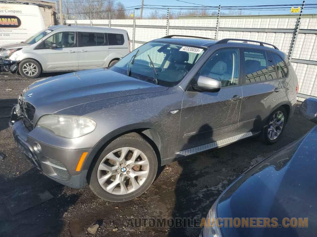 5UXZV4C52CL748595 BMW X5 2012