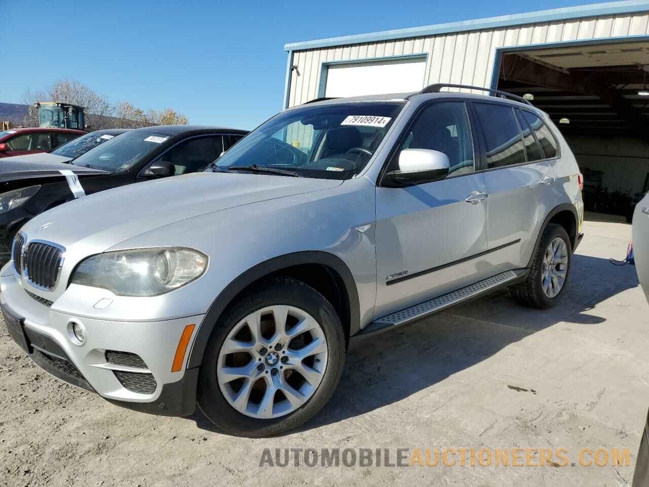 5UXZV4C56BL738389 BMW X5 2011