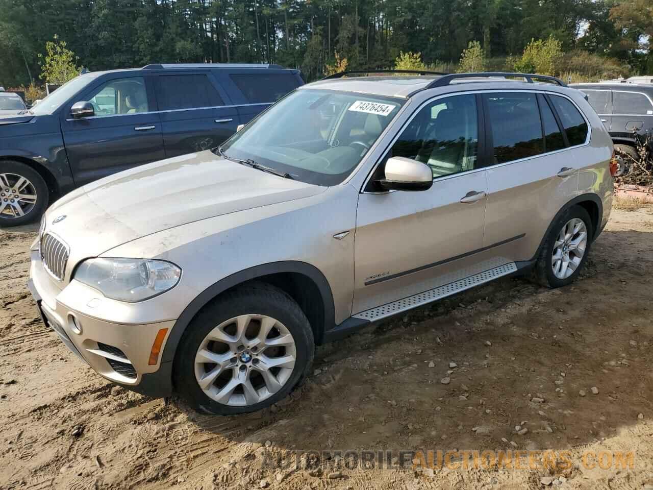 5UXZV4C56D0E12499 BMW X5 2013