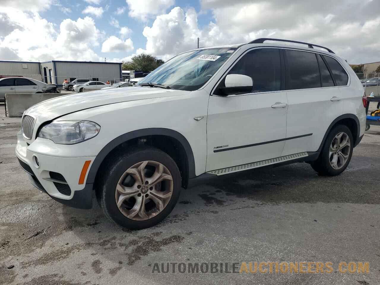 5UXZV4C58D0B06887 BMW X5 2013