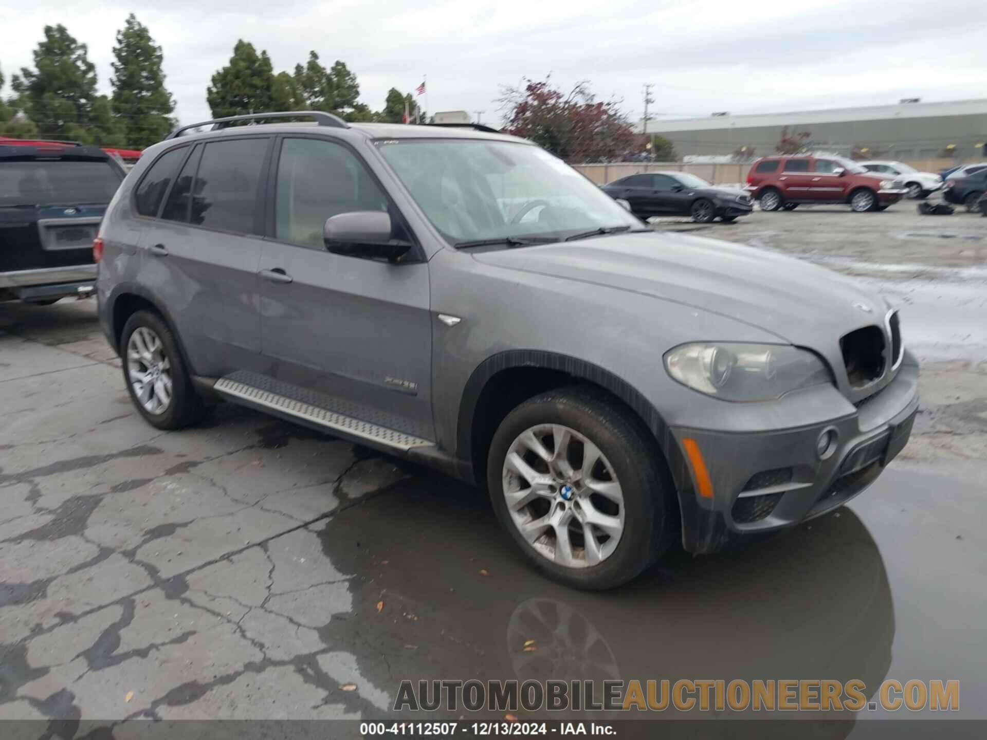 5UXZV4C5XBL403636 BMW X5 2011