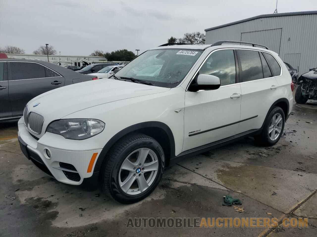 5UXZW0C52D0B91585 BMW X5 2013