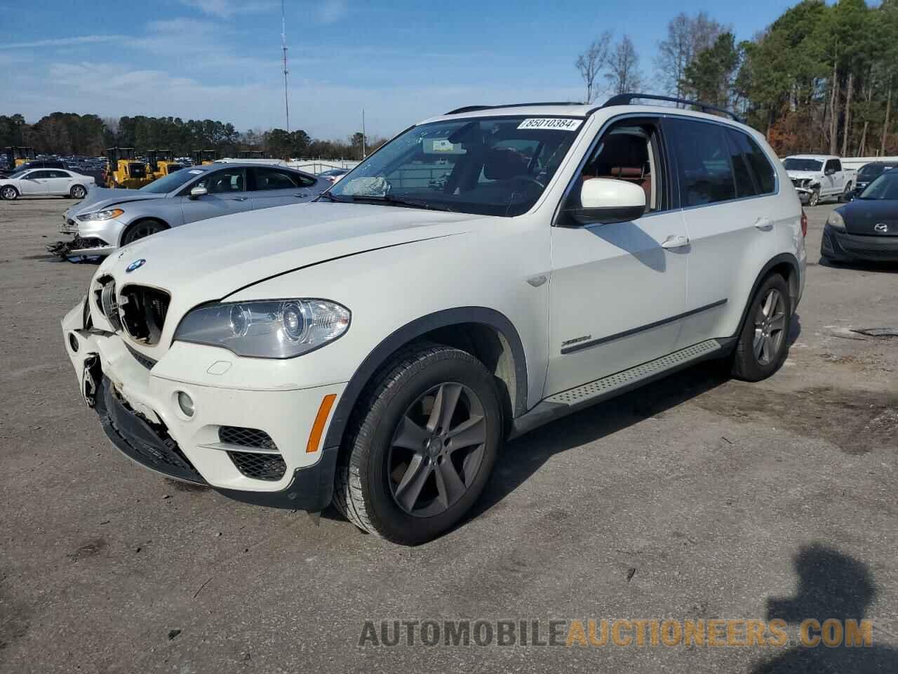 5UXZW0C53D0B90302 BMW X5 2013