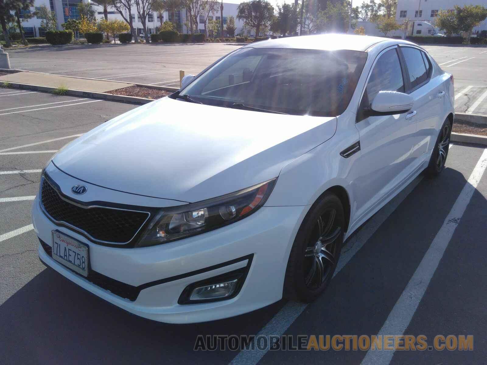 5XXGN4A73FG418224 Kia Optima 2015