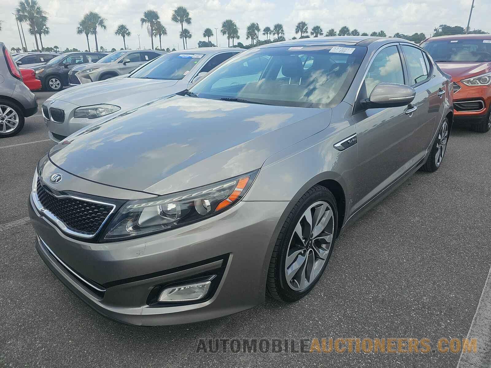 5XXGR4A65FG495124 Kia Optima 2015