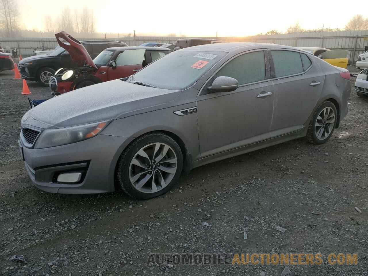 5XXGR4A67FG420635 KIA OPTIMA 2015