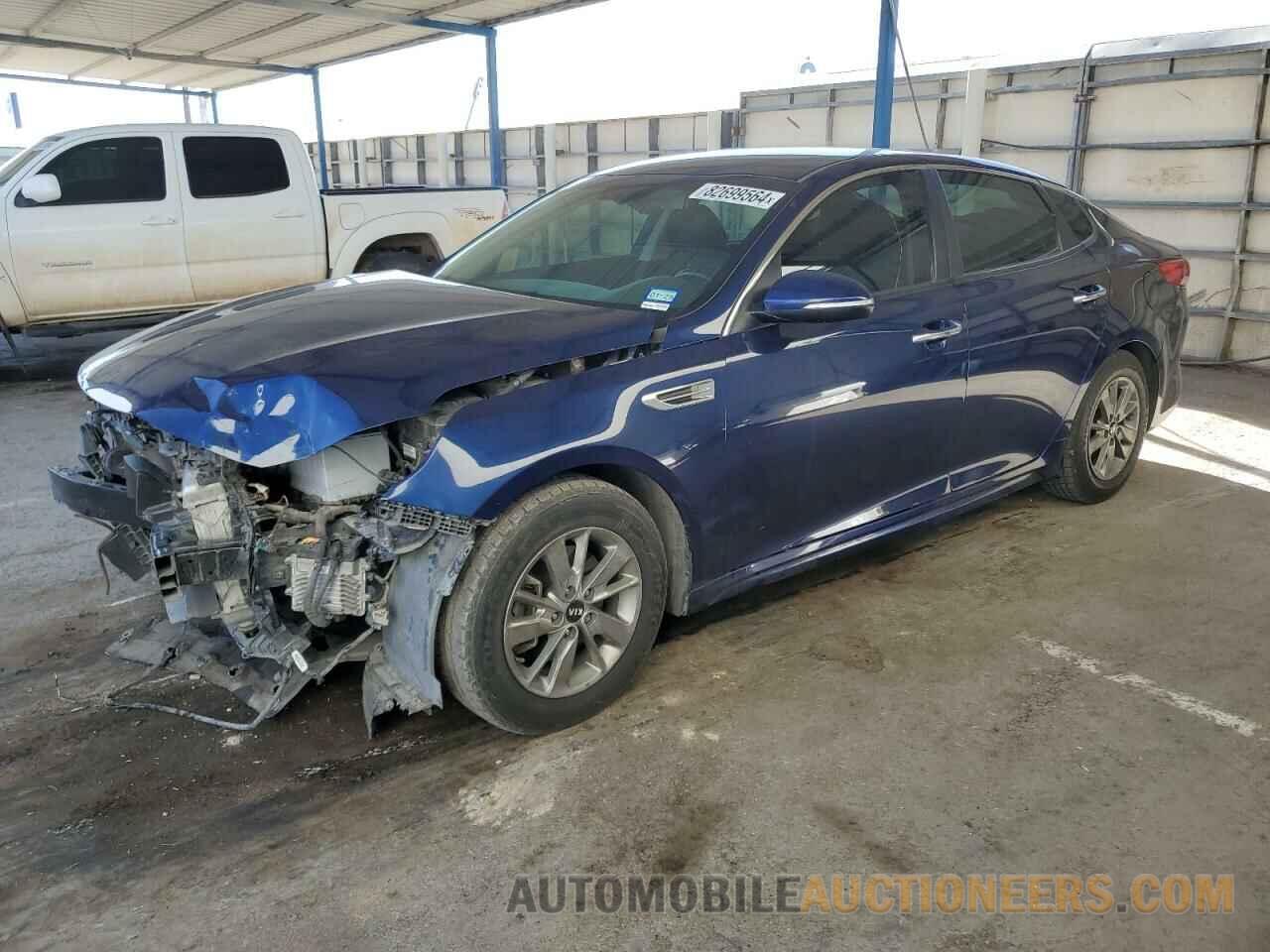 5XXGT4L10JG214343 KIA OPTIMA 2018