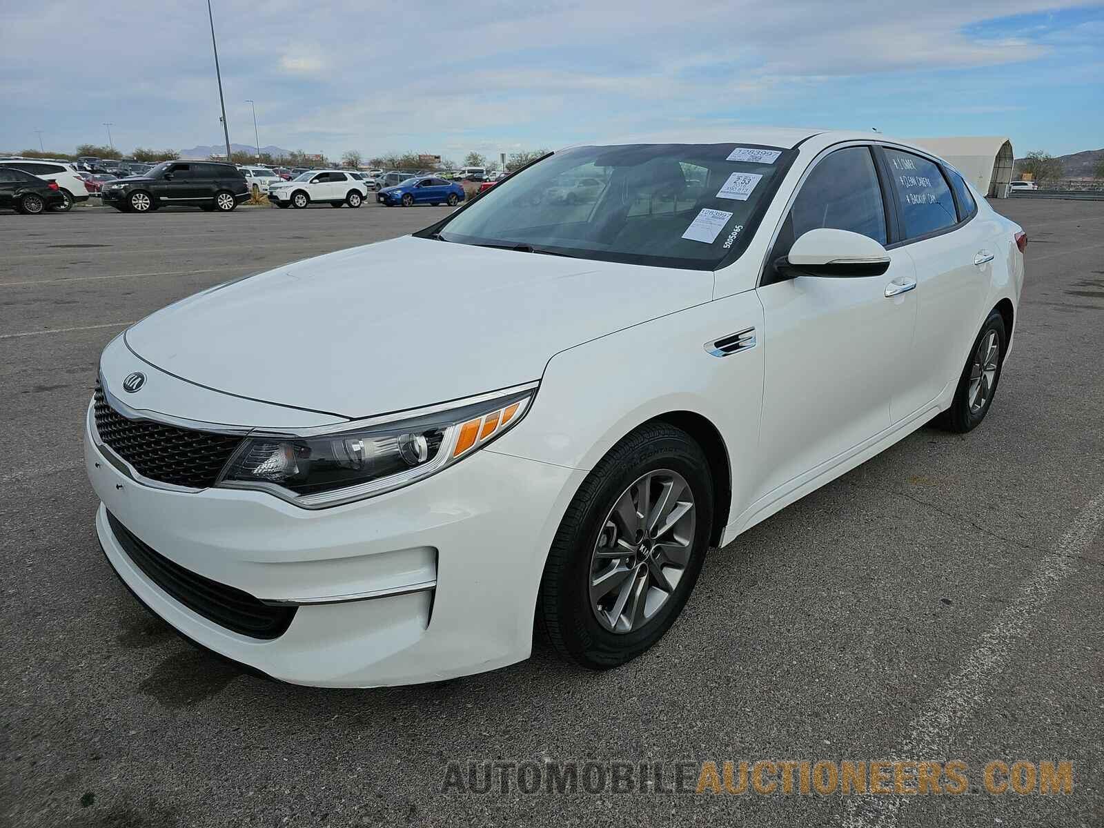 5XXGT4L15GG031366 Kia Optima 2016