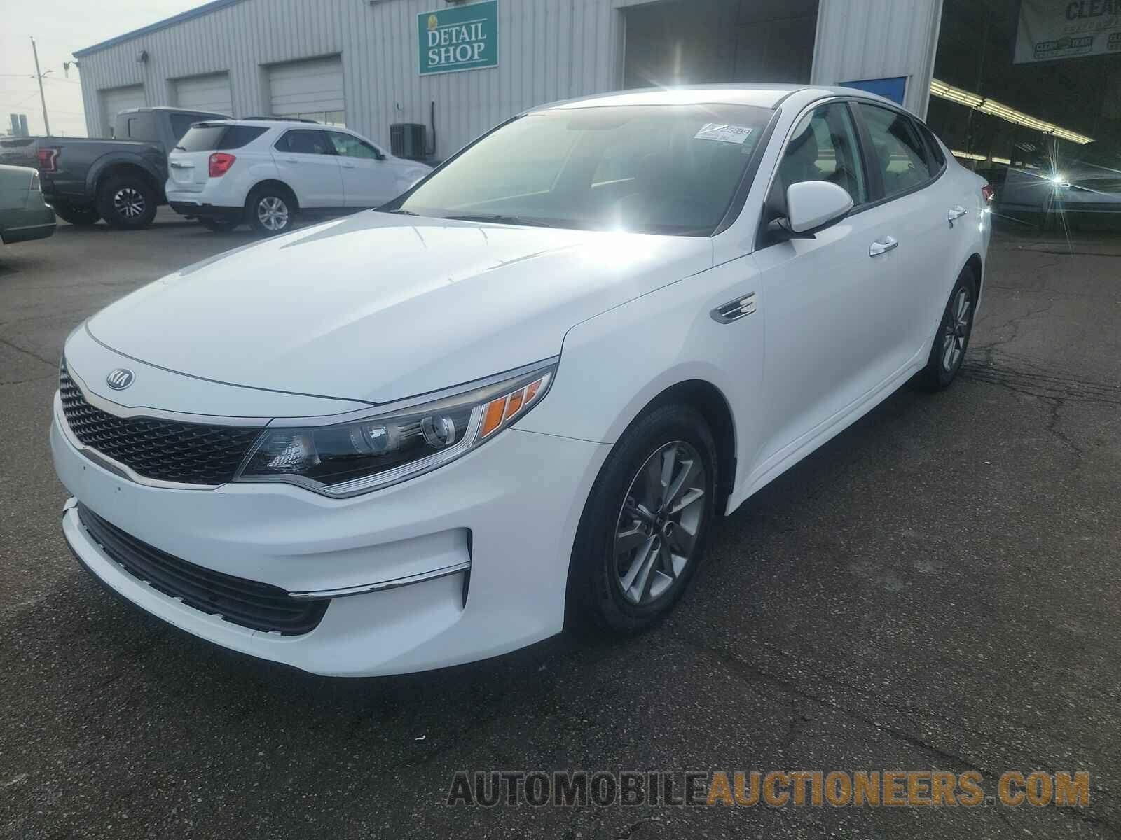 5XXGT4L16GG010977 Kia Optima 2016