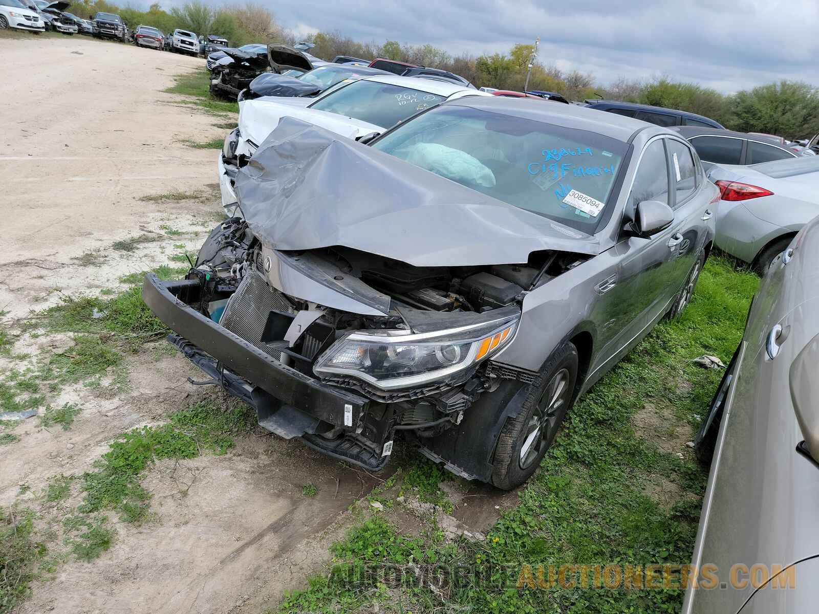 5XXGT4L16JG238629 Kia Optima 2018