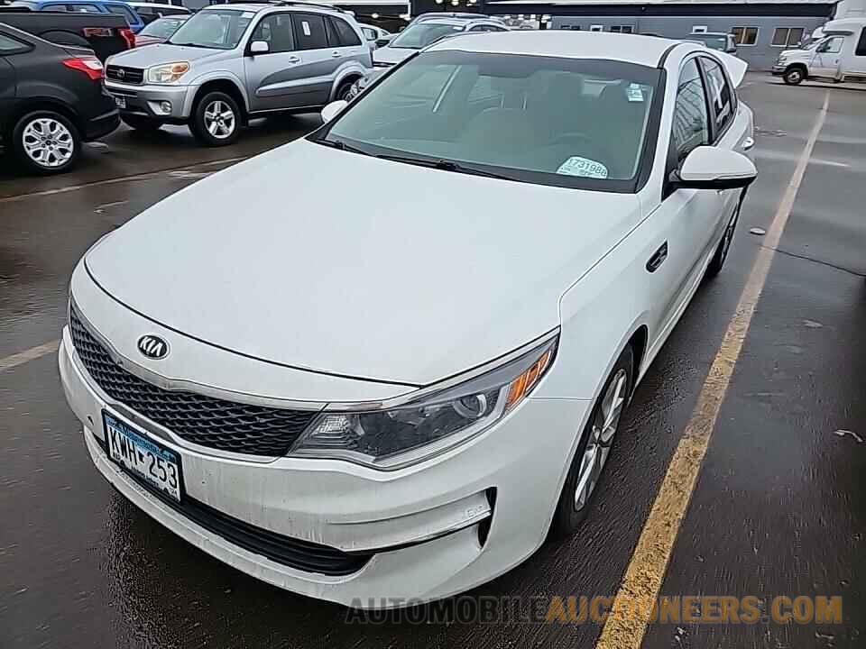 5XXGT4L30GG071064 Kia Optima 2016