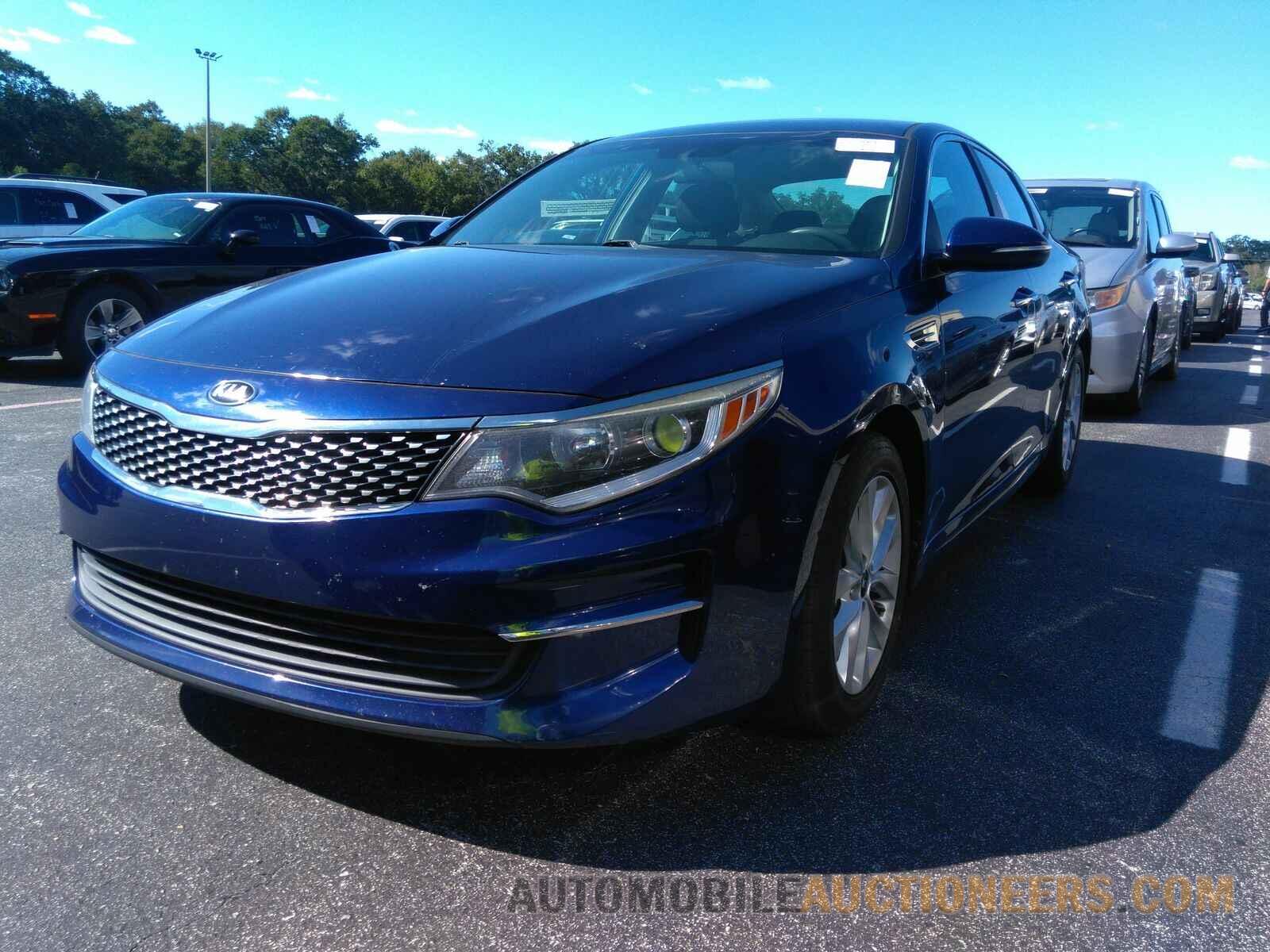 5XXGT4L30HG132432 Kia Optima 2017